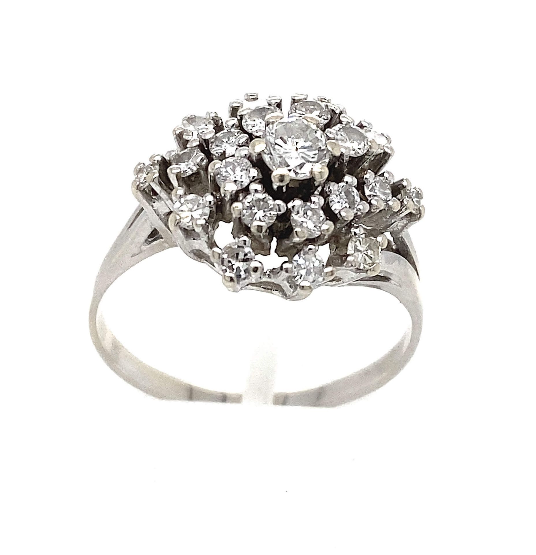 Ring mit ca. 1,0 ct Diamanten