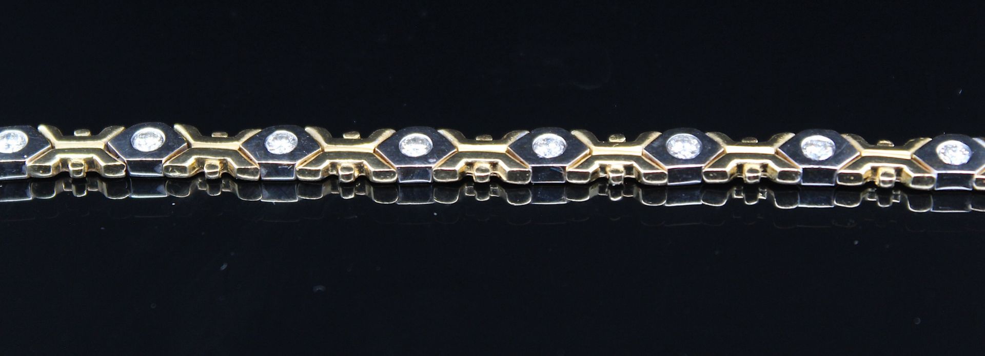 Bicolour necklace with a total of ca. 0.26 ct brilliants - Image 2 of 2