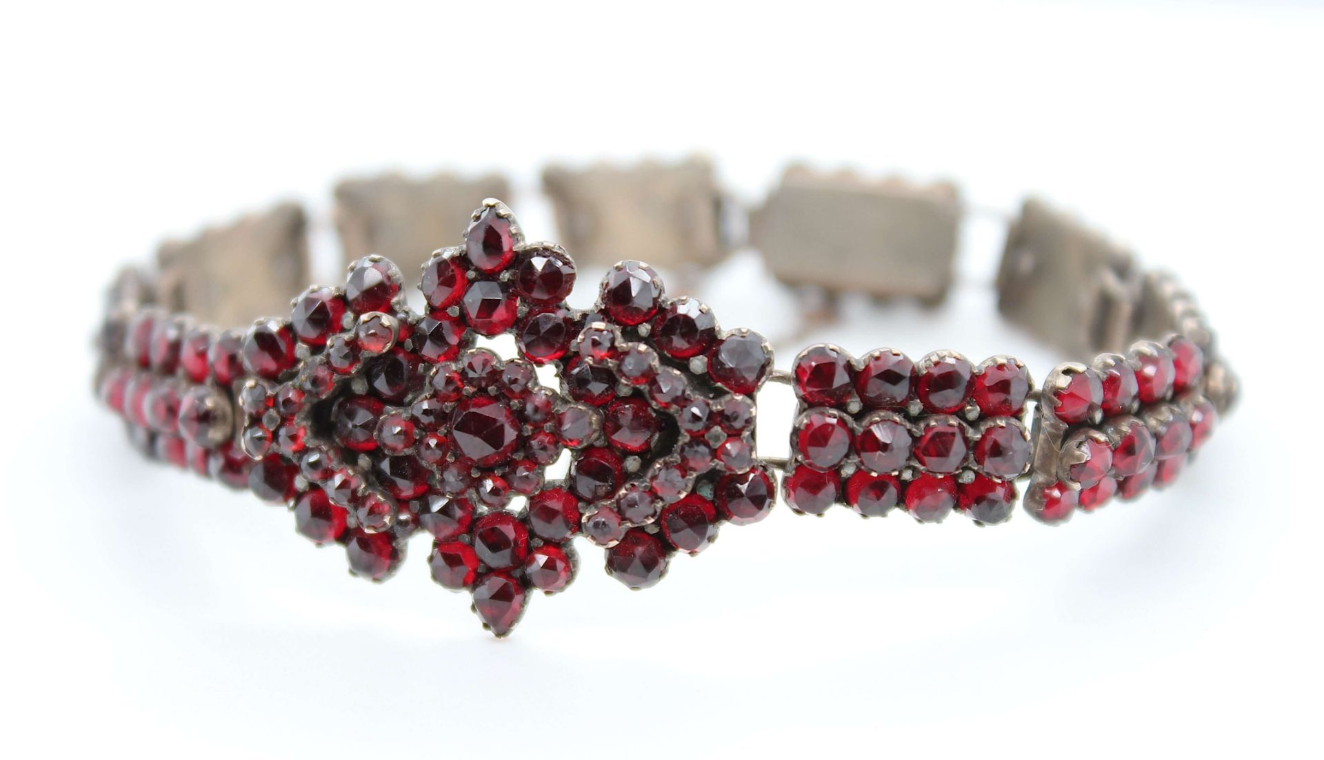 Garnet bracelet around 1900 - Image 3 of 3