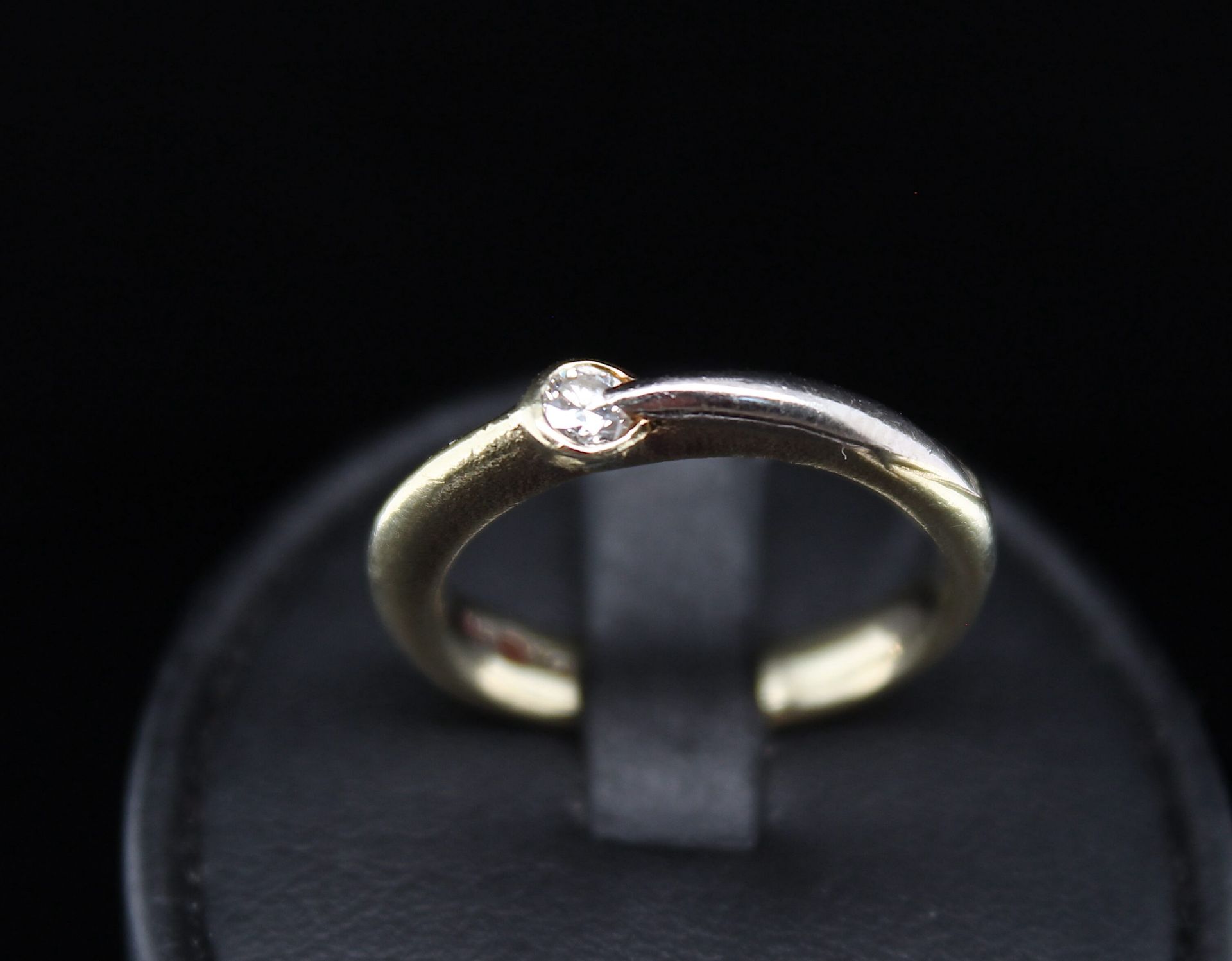 Ring with one brilliant ca. 0,12 ct - Image 2 of 3
