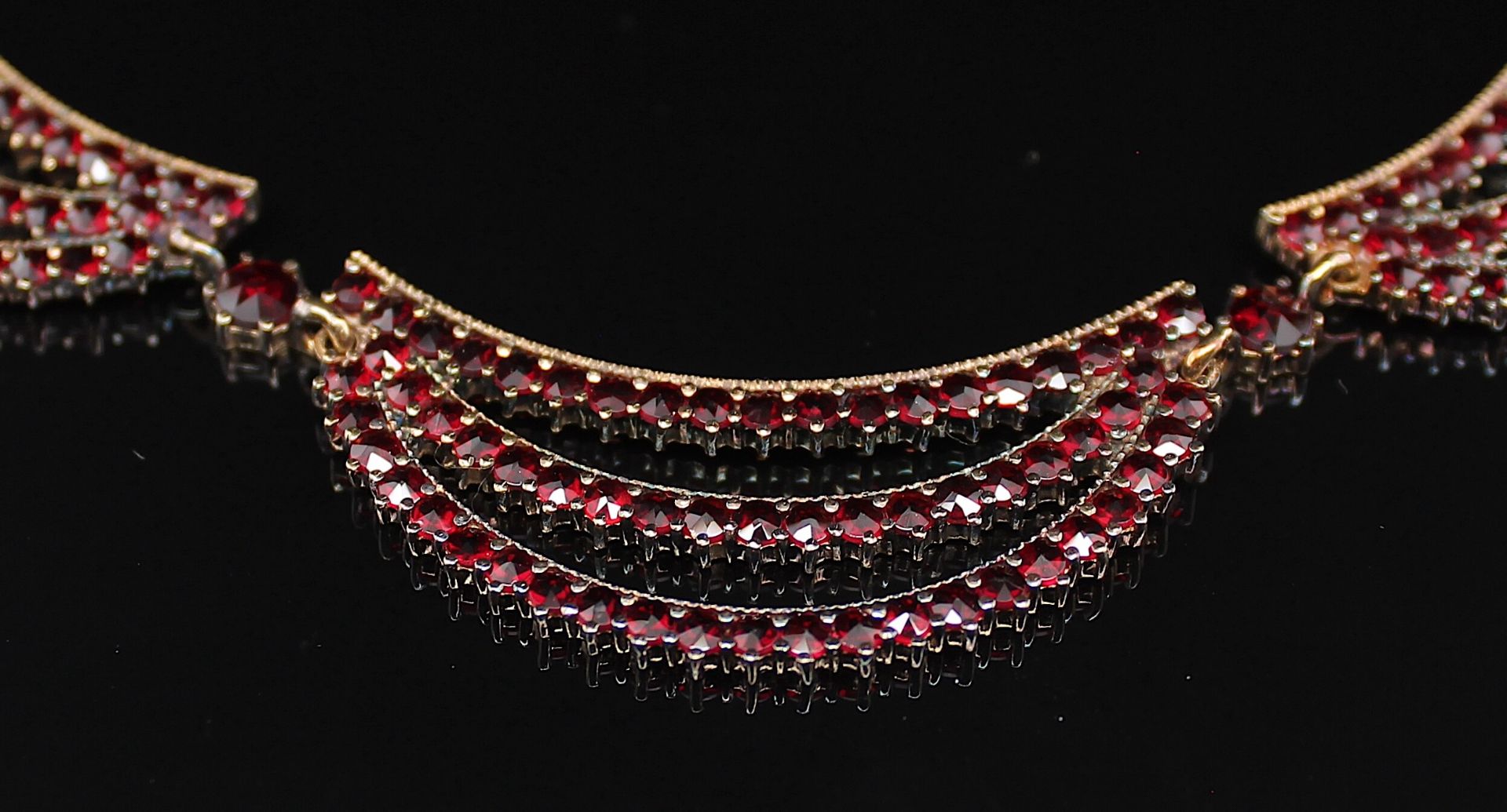 Garnet necklace - Image 3 of 3