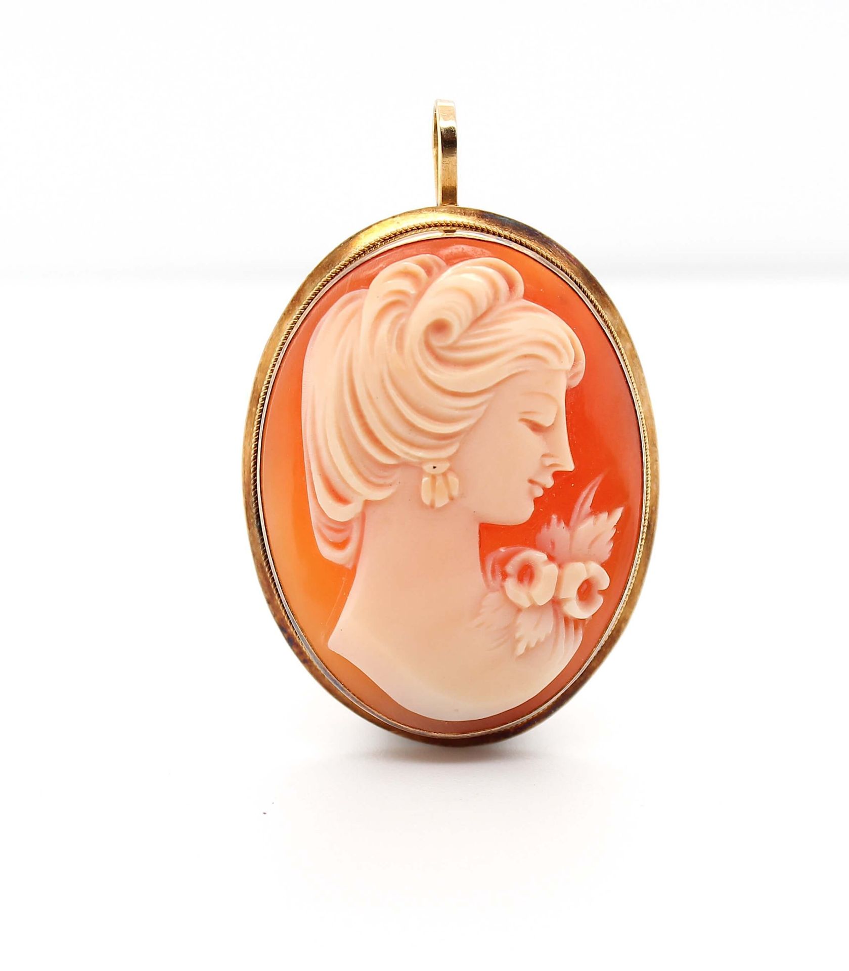 Cameo 750 Gold