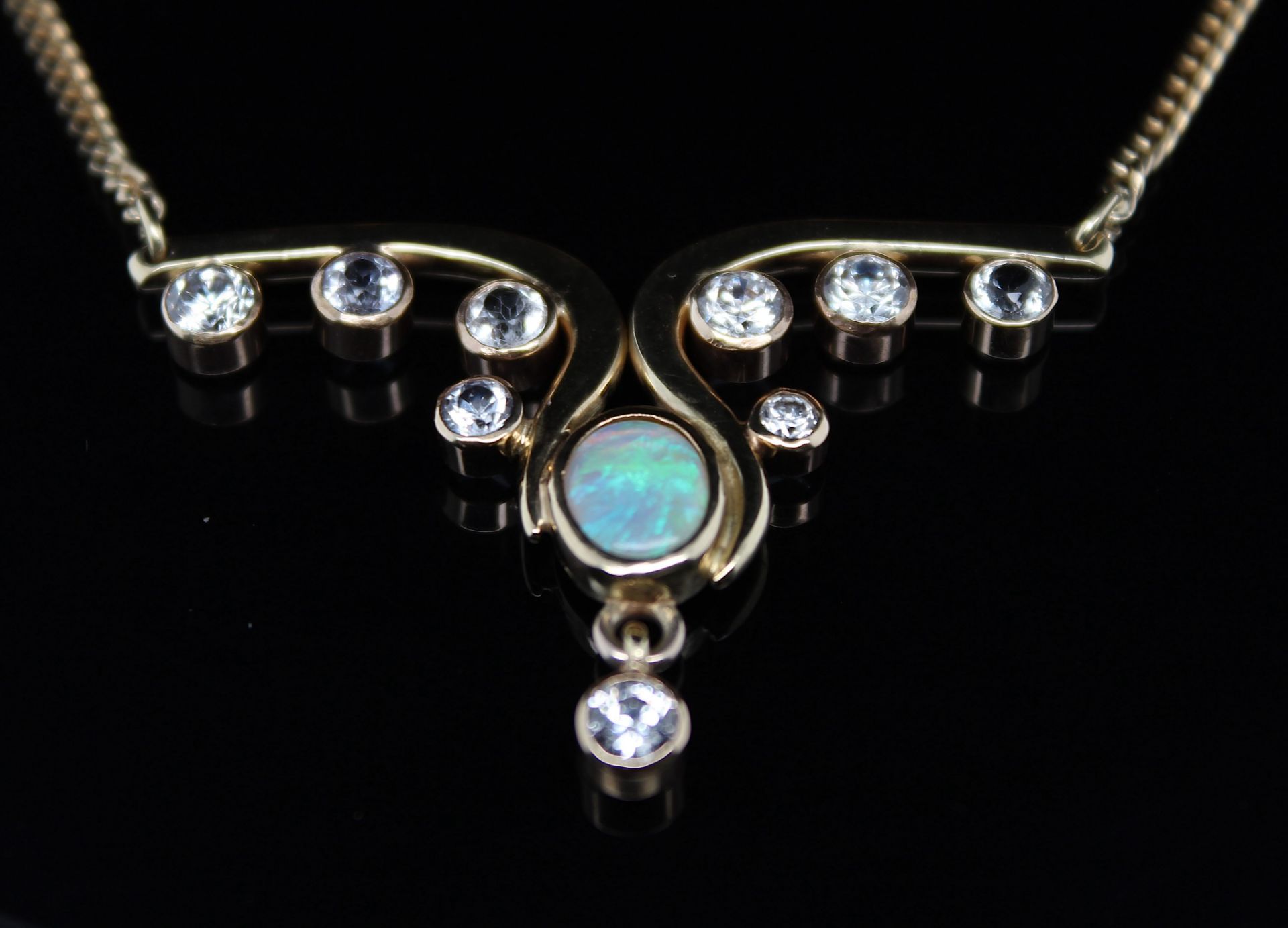 Necklace with an opal and cubic zirconia - Image 2 of 3