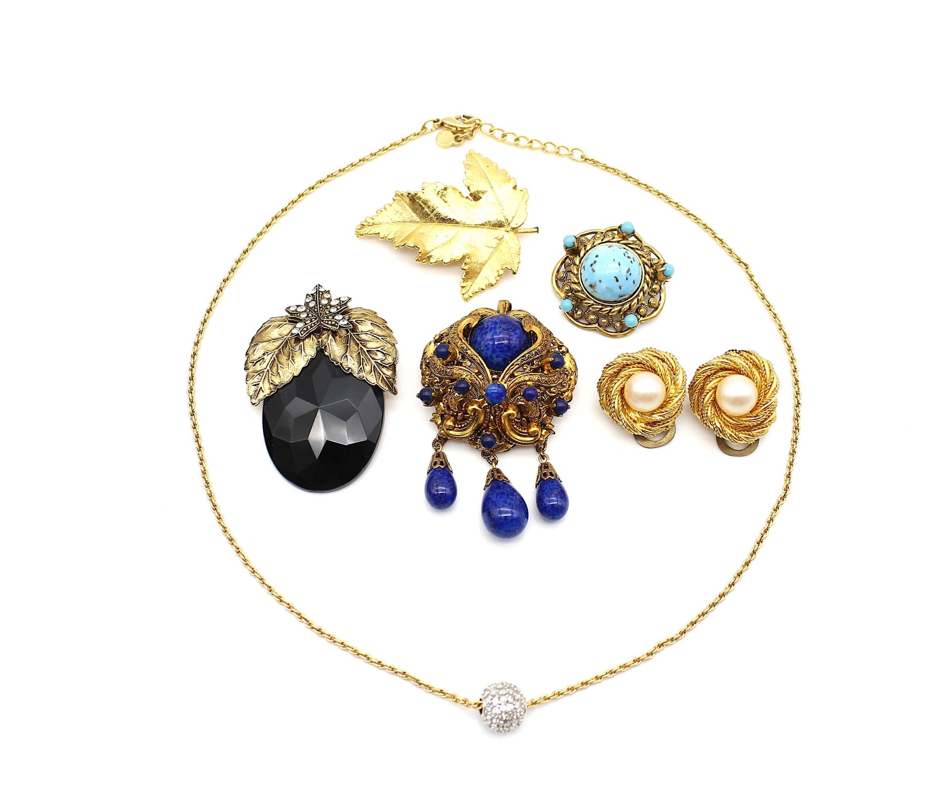 7 pieces costume jewellery