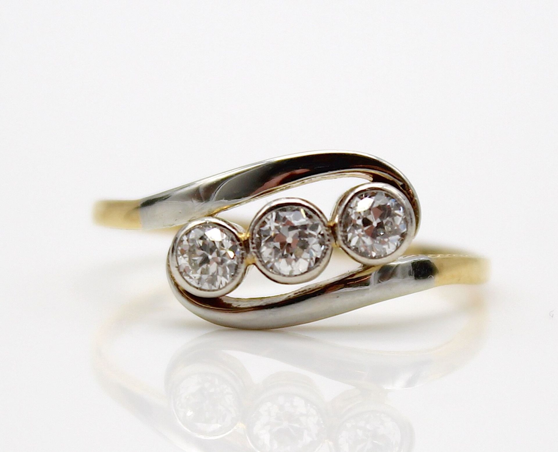 Vintage ring with total ca. 0.30 ct diamonds - Image 2 of 3