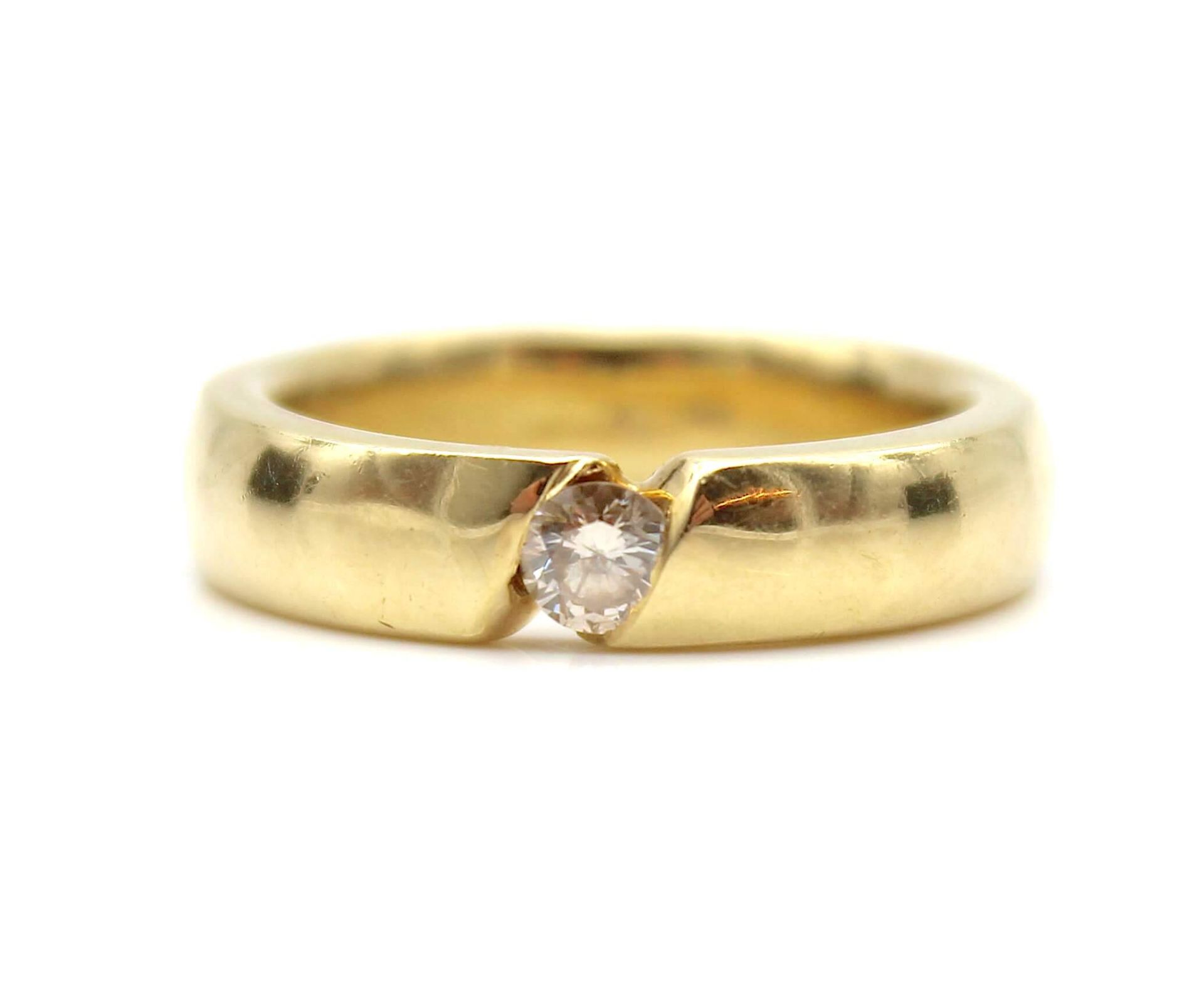 Ring with one brilliant ca. 0,25 ct in 585 gold