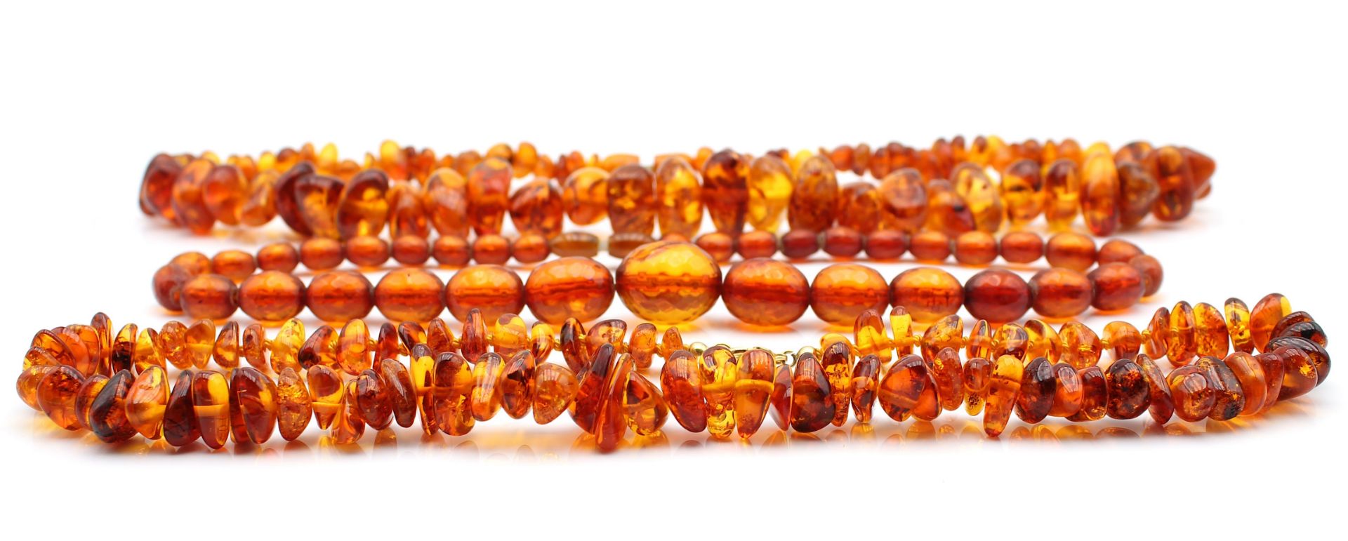 3 amber necklaces - Image 2 of 2