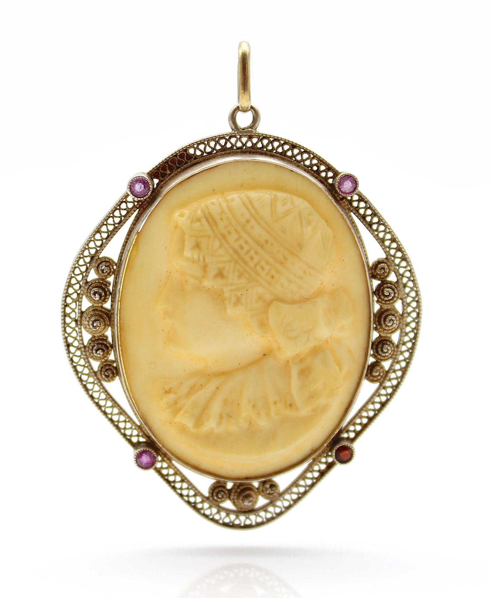 Around 1900 pendant with a gemme - Image 2 of 2