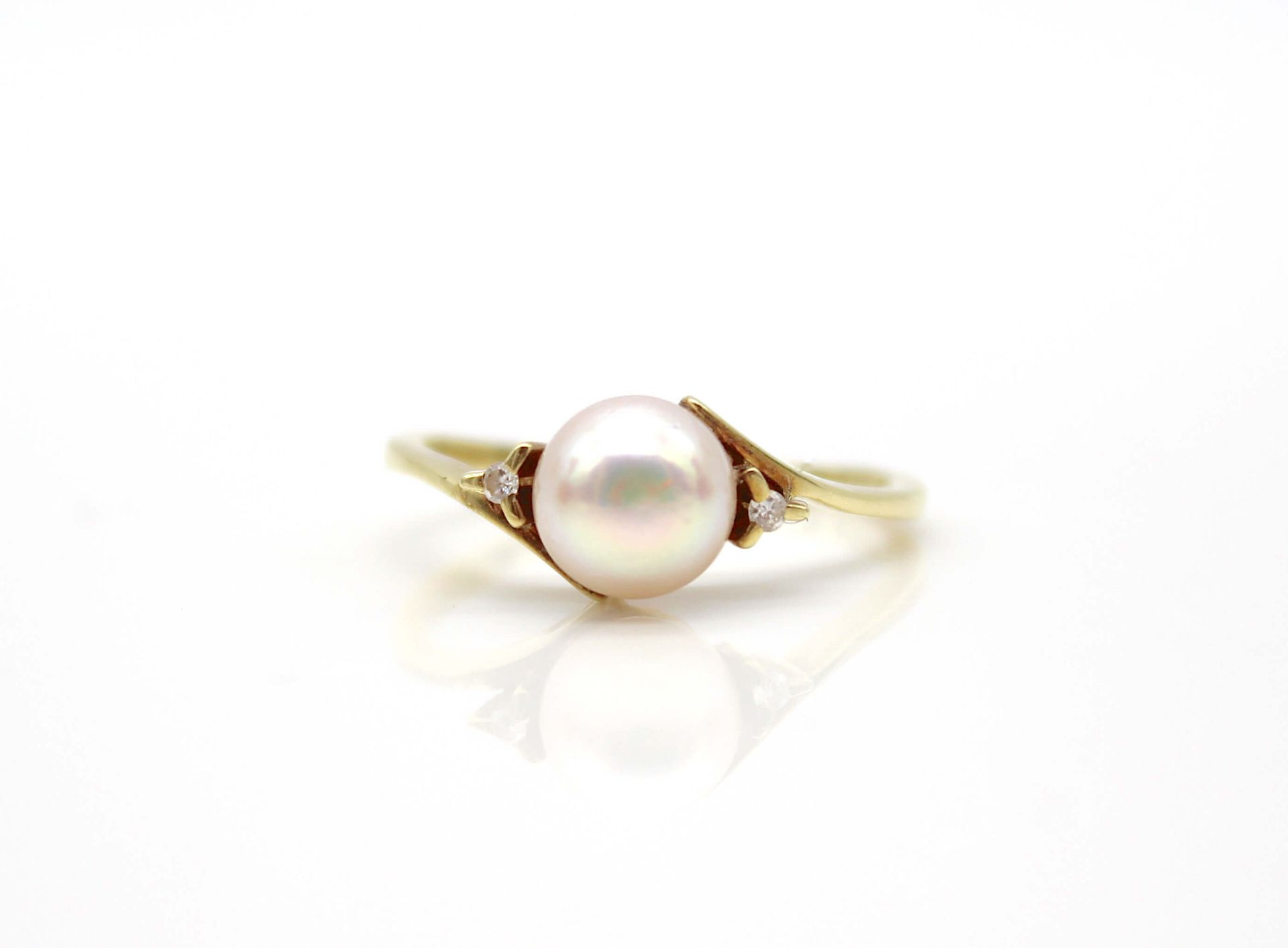 Ring with cultured pearl and 2 brilliants - Image 2 of 3