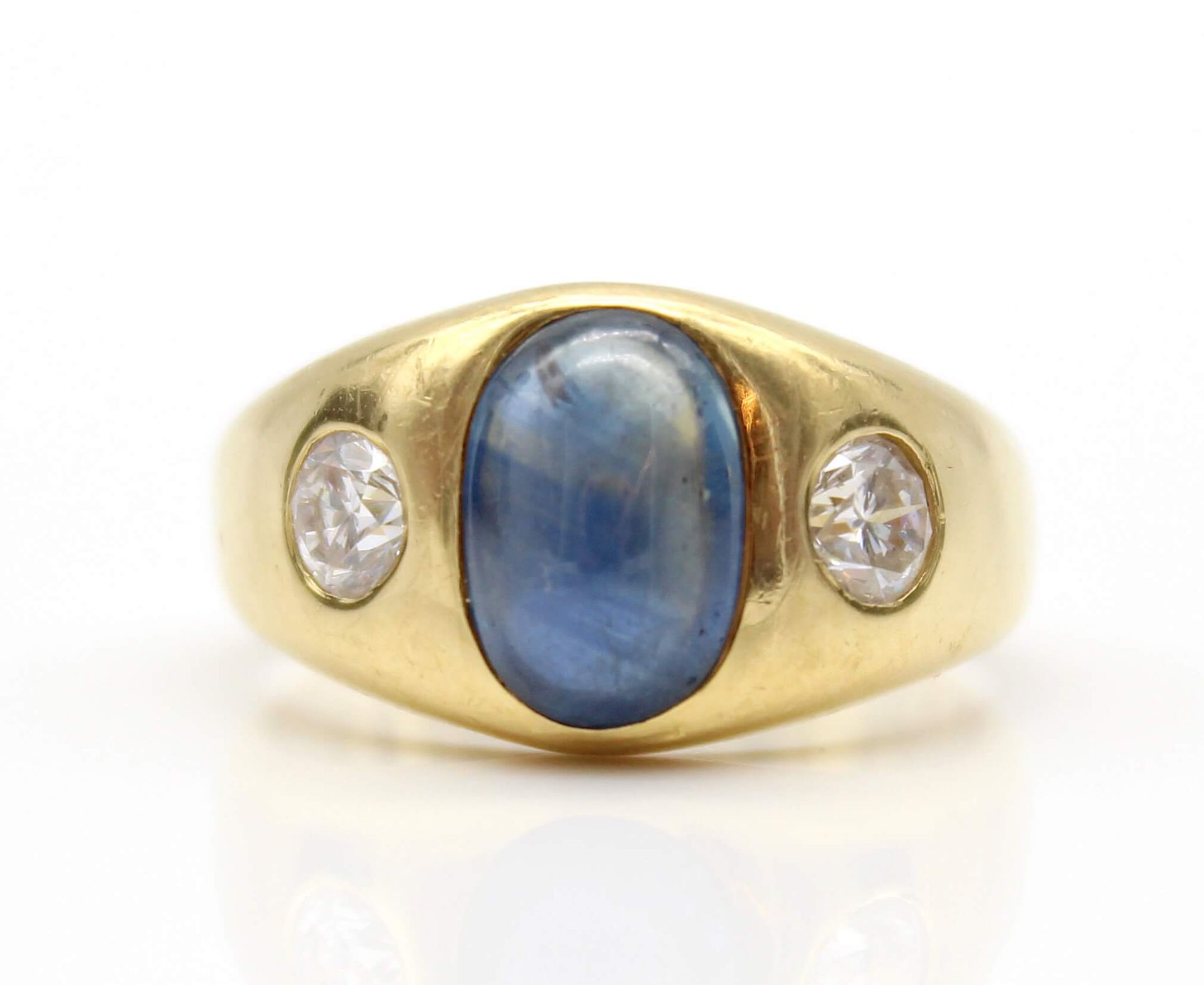 Ring with a sapphire cabochon and a total of ca. 0.70 ct brilliants - Image 2 of 3