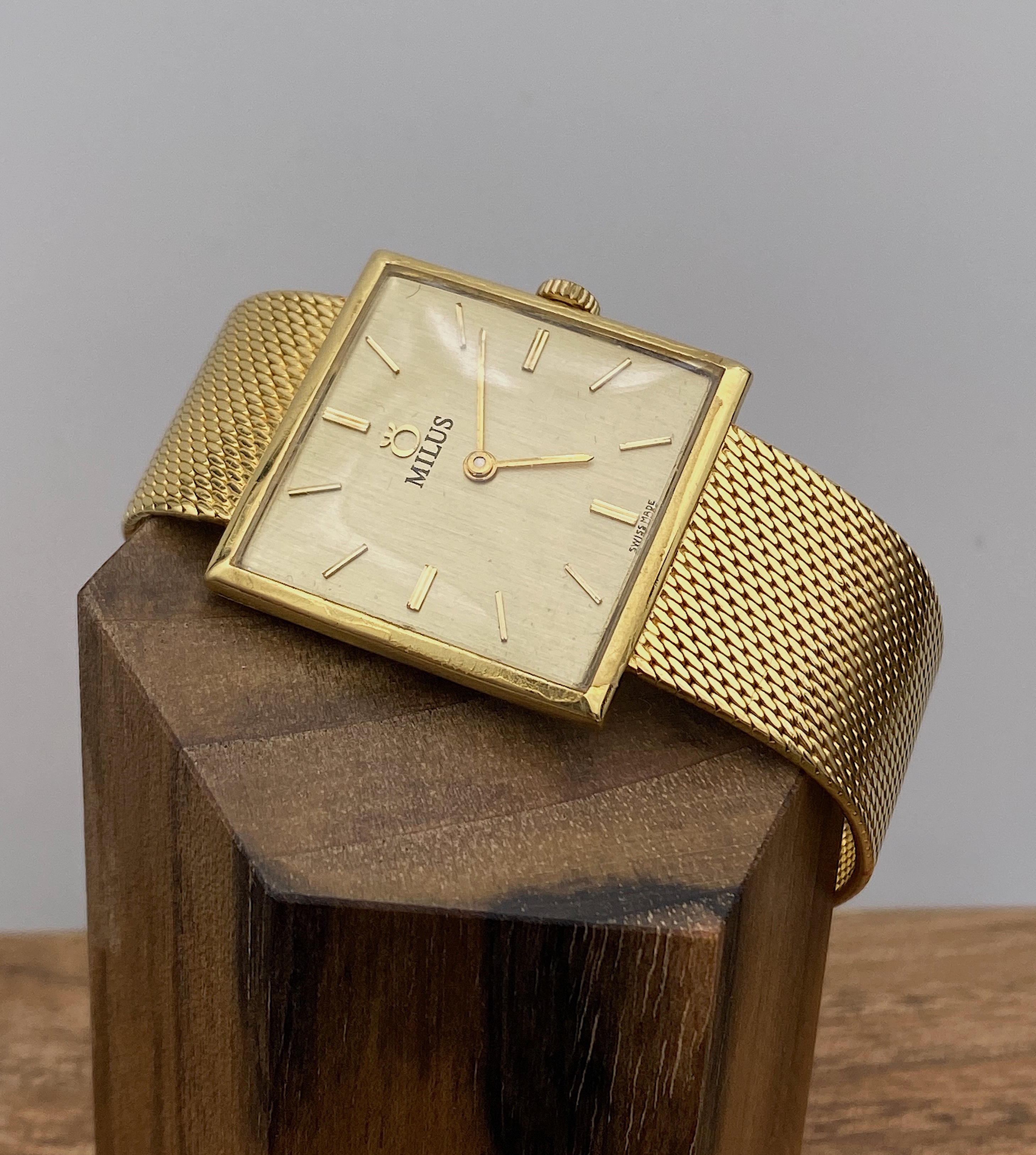 Men's wrist watch Milus in 750 gold - Image 2 of 5