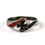 A WWI silver coloured metal German flag enamelled ring.