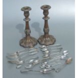 A set of six Edwardian silver teaspoons with shell finials, 72g, Sheffield 1909; together with other