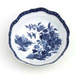 A Worcester First Period blue & white fence pattern scalloped rim bowl, 14cms diameter.Condition