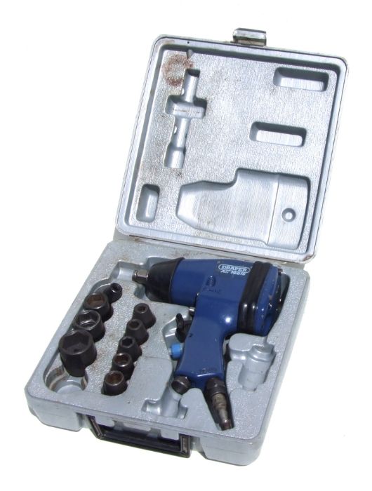 A Draper 1/2" square drive impact wrench set