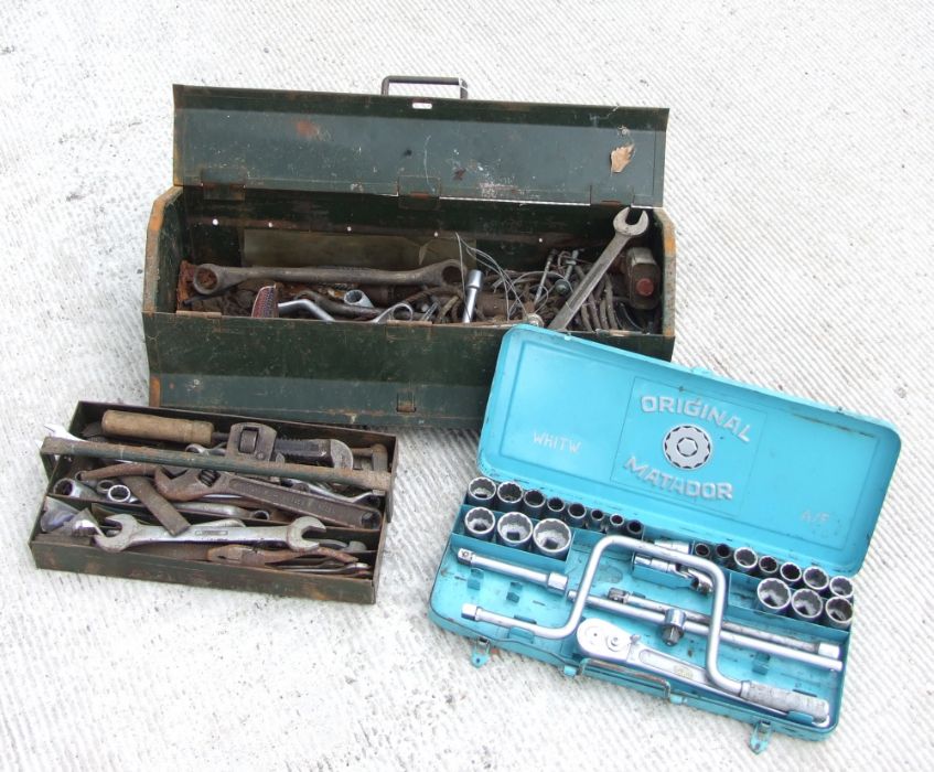 A quantity of workshop spanners and tools including Whitworth open end spanners, King Dick ring