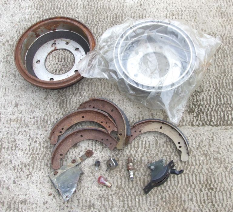 A pair of Landrover Series II A brake drums and shoes.