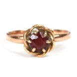 A 9ct gold dress ring, approx UK size 'M', 2.2g.