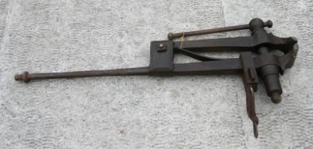 A late 19th century blacksmiths leg vice, 101cms long.