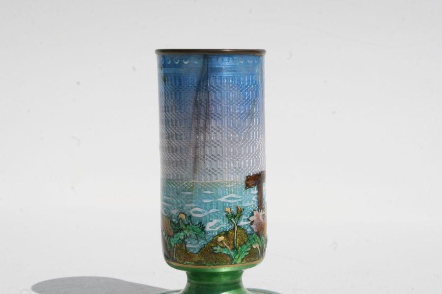A Japanese Ginbari cloisonne enamel spill vase decorated with a peacock within a landscape, 12cms - Bild 10 aus 12
