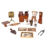 A small quantity of doll's house furniture and accesories.