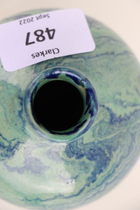 A Chinese marbled green and blue glaze meiping vase, 15cm high Condition ReportThere are a couple of - Bild 9 aus 9