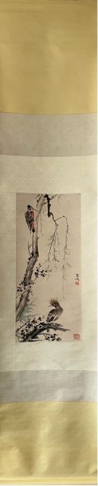 A Chinese ink and watercolour on paper scroll painting, depicting birds resting on branches. - Image 2 of 6