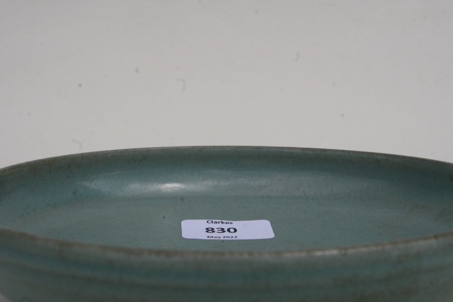 A Chinese celadon glazed shallow dish or brush washer, 19cms diameter.Condition ReportGood condition - Image 4 of 9