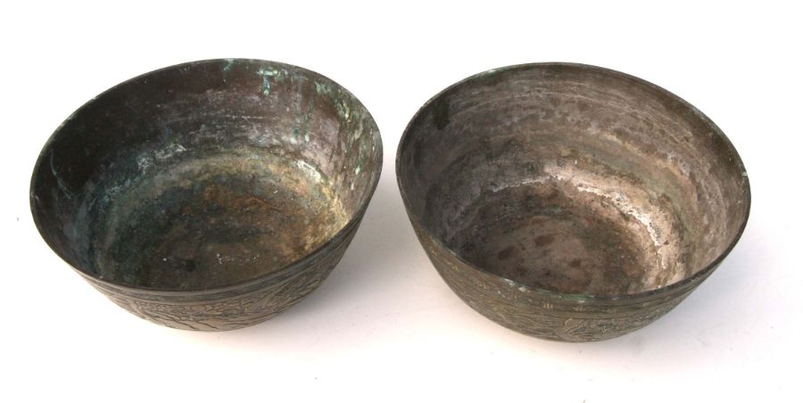 Two Chinese brass bowls decorated with scrolling dragons, six character marks to the underside, - Image 4 of 5