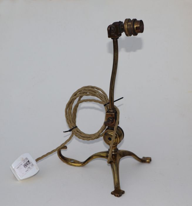 A WAS Benson Arts & Crafts lacquered brass tripod table lamp with adjustable column and light - Image 2 of 8