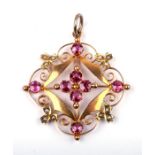 An Edwardian ruby and seed pearl gold pendant, 3.1g.