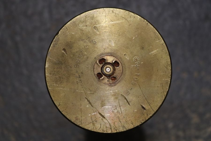 A large brass artillery shell case or umbrella stand. Base diameter 14.5cms (5.75ins) by 61.5cms ( - Image 3 of 3