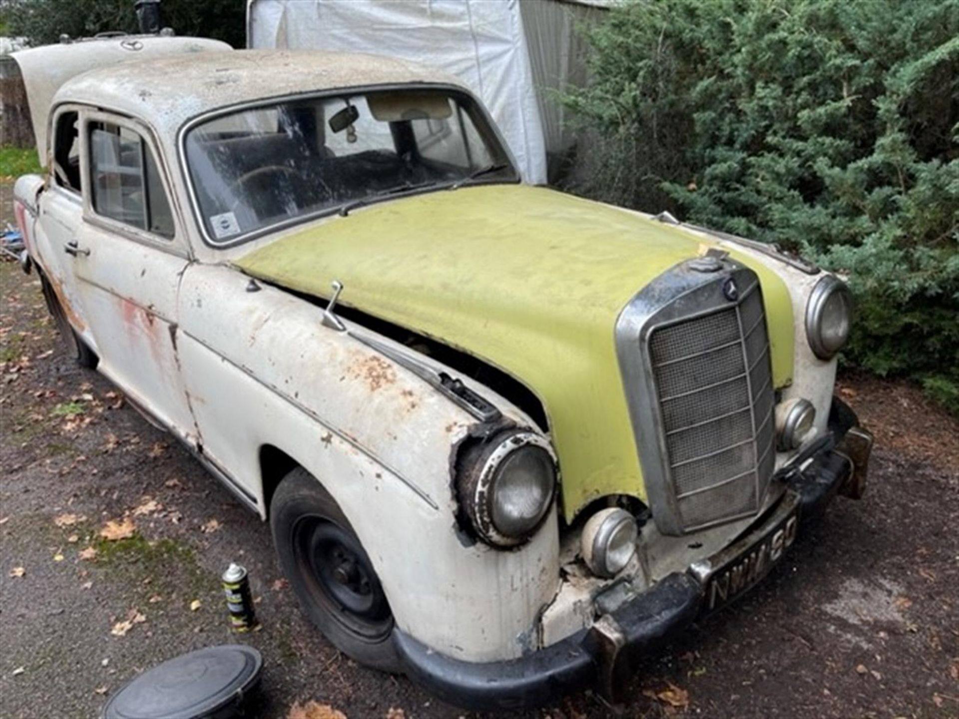 1957 Mercedes 220A Ponton Saloon