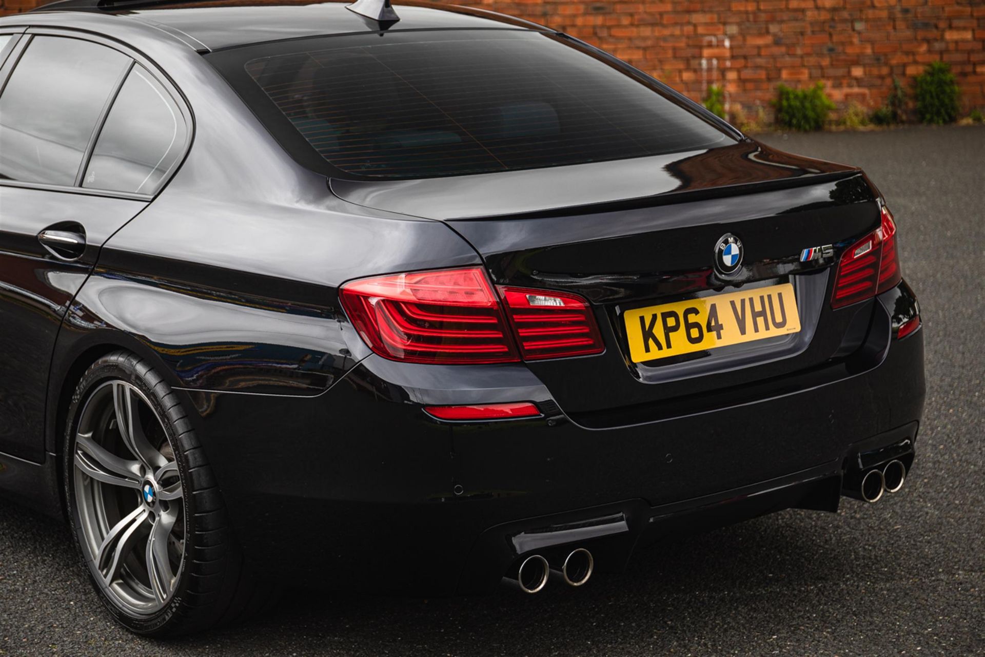 2014 BMW M5 (F10) 4.4-litre V8 - Image 8 of 10