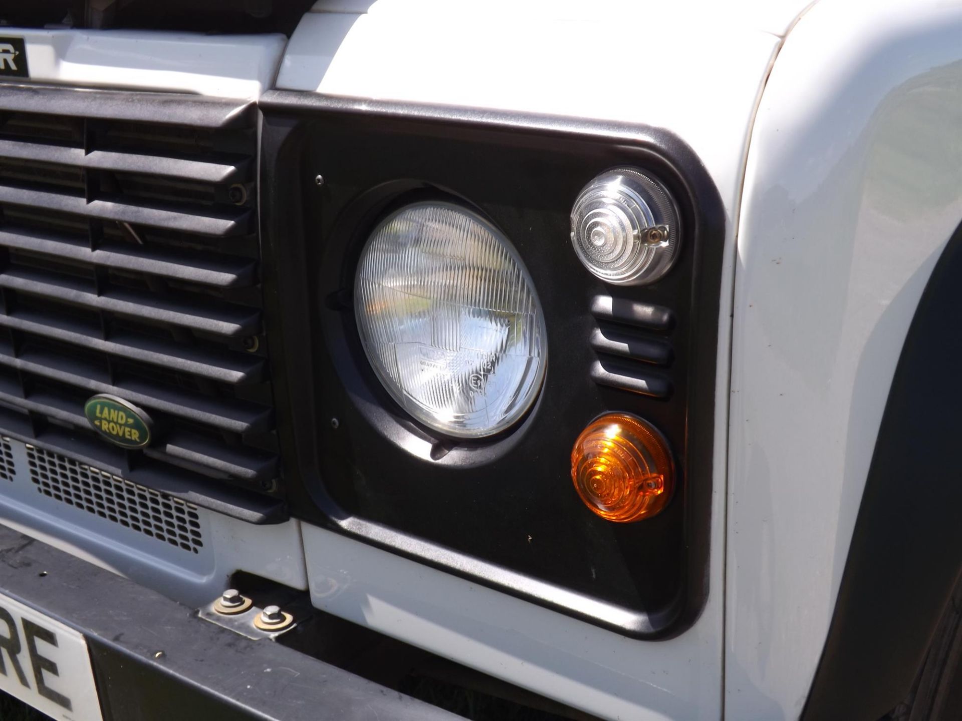 2006 Land Rover 110 Td5 Station Wagon - Image 3 of 10
