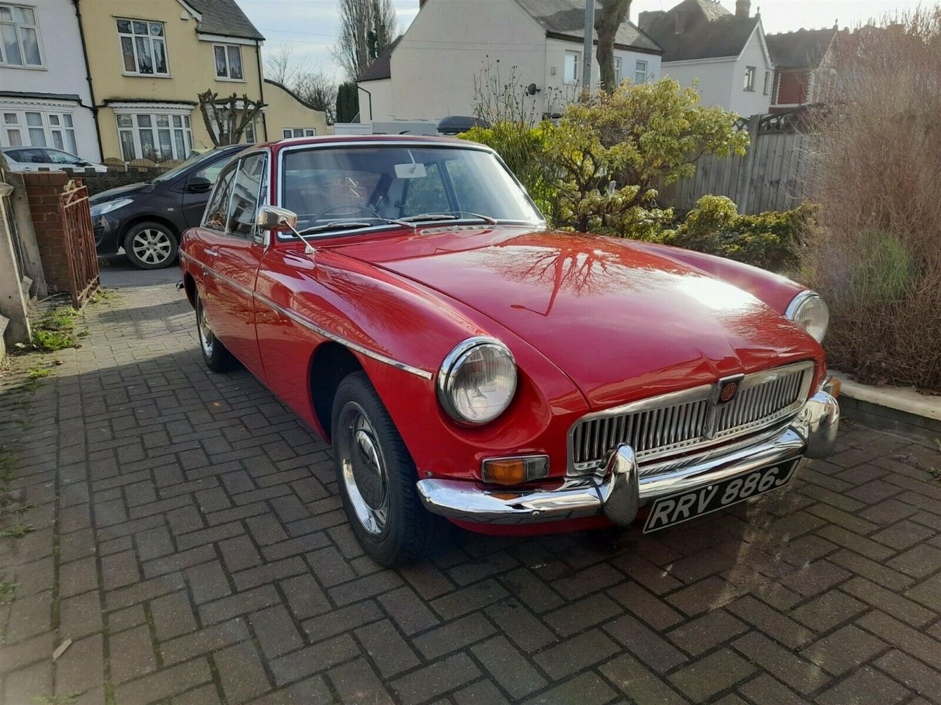 1967 MG B GT