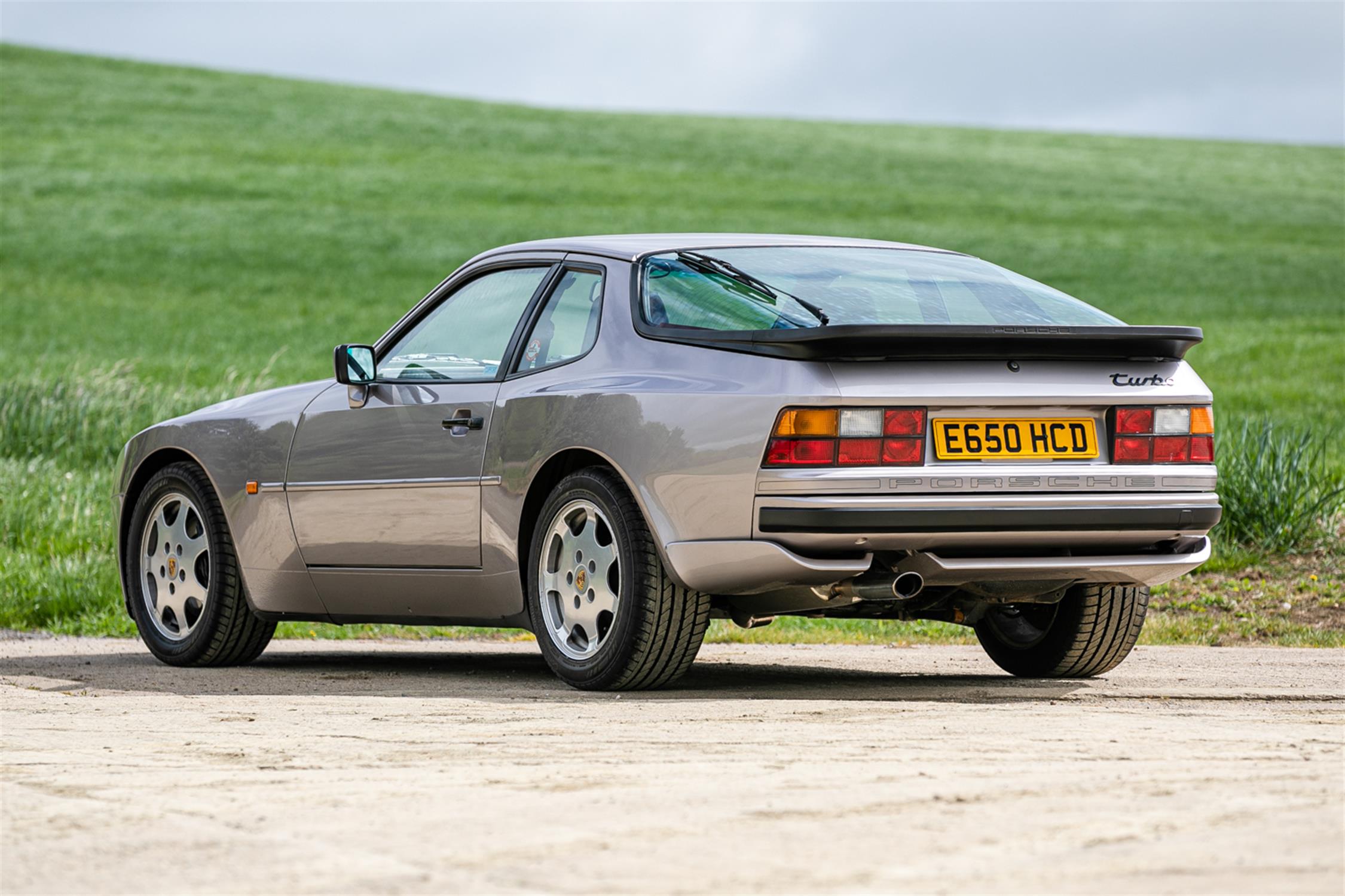 1988 Porsche 944 Turbo S 'Silver Rose' - Image 4 of 10