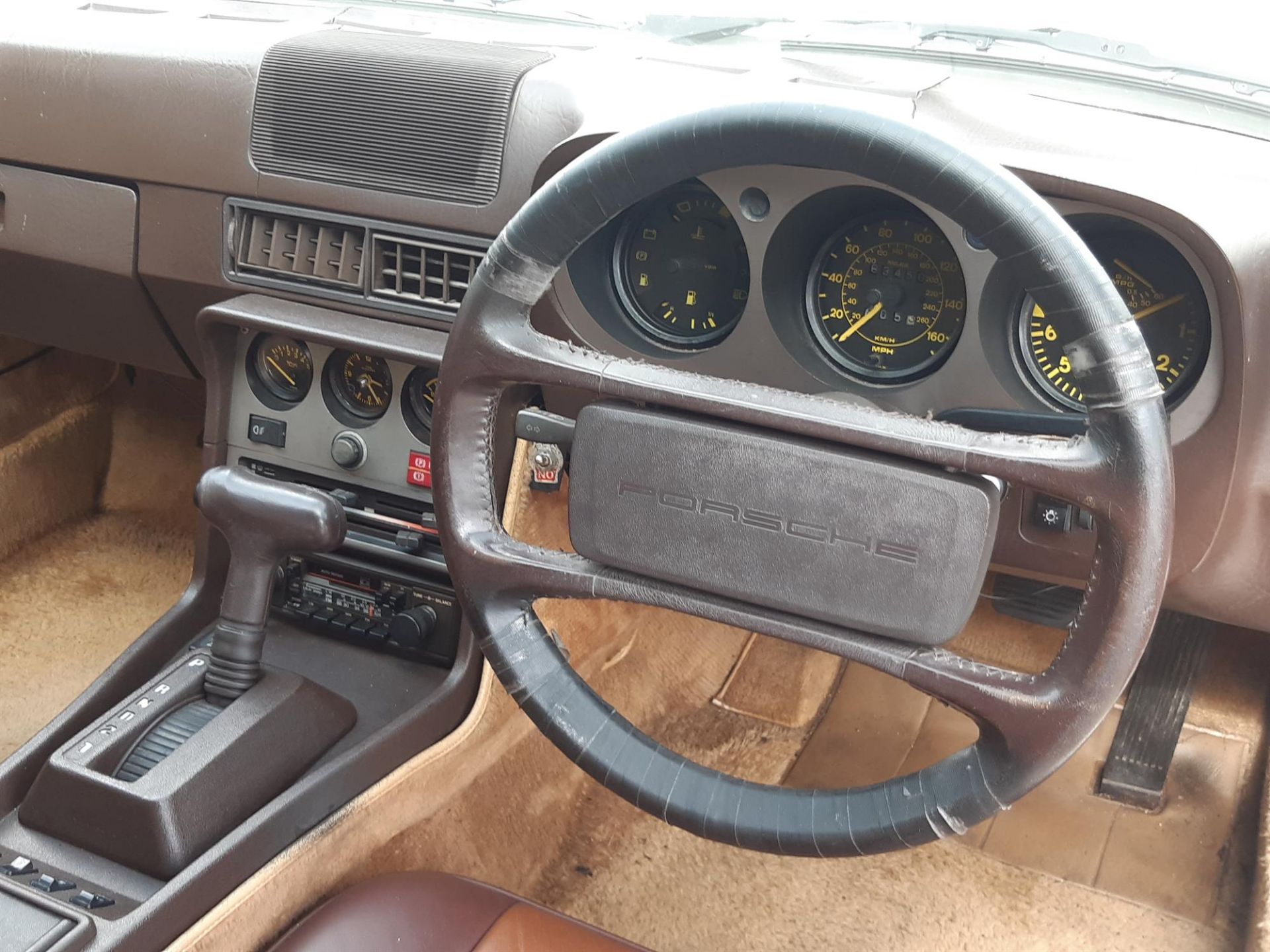 1983 Porsche 944 Coupé - Image 7 of 10