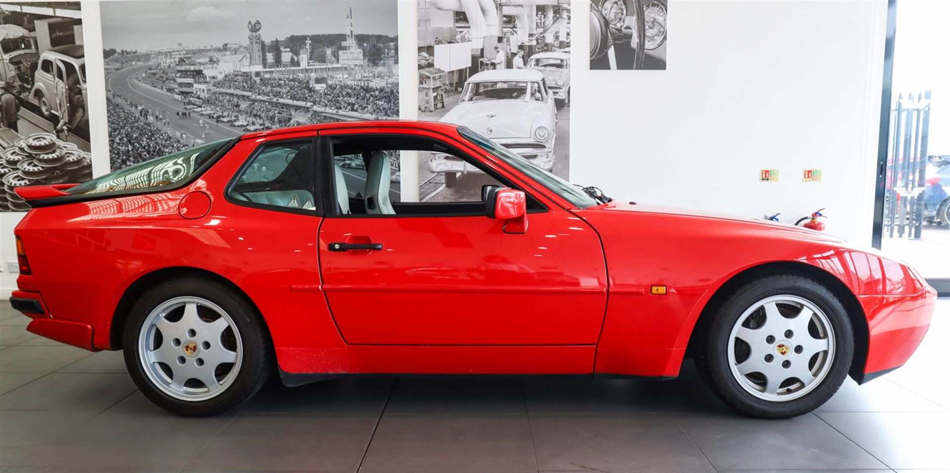 1991 Porsche 944 Turbo Coupé (952) - Image 5 of 10