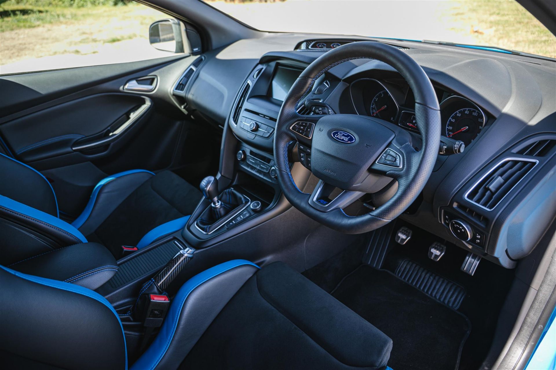 2018 Ford Focus Mk3 RS Blue Edition - Image 2 of 10