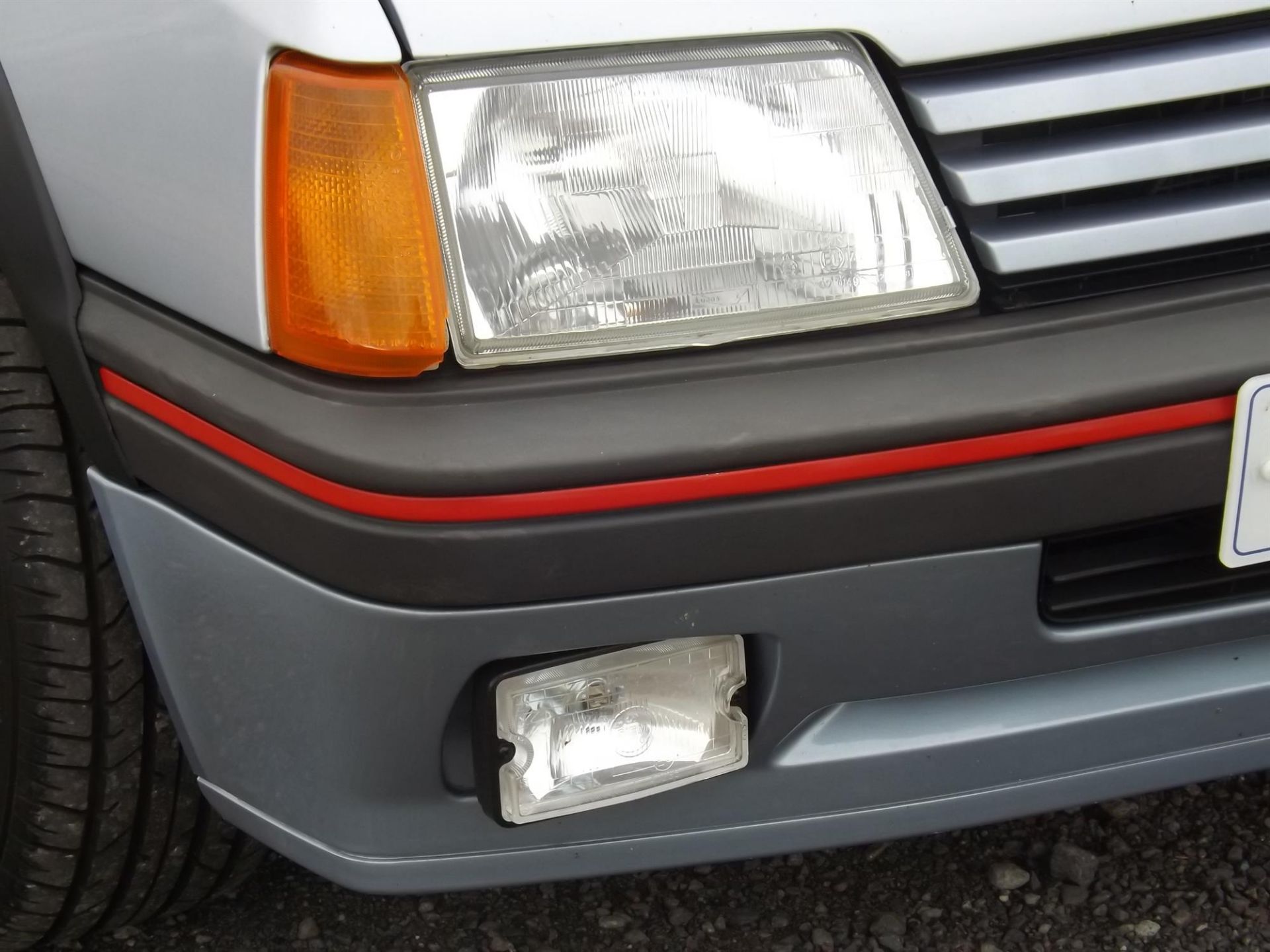 1990 Peugeot 205 GTi 1.6 (Phase 2) - Image 5 of 10