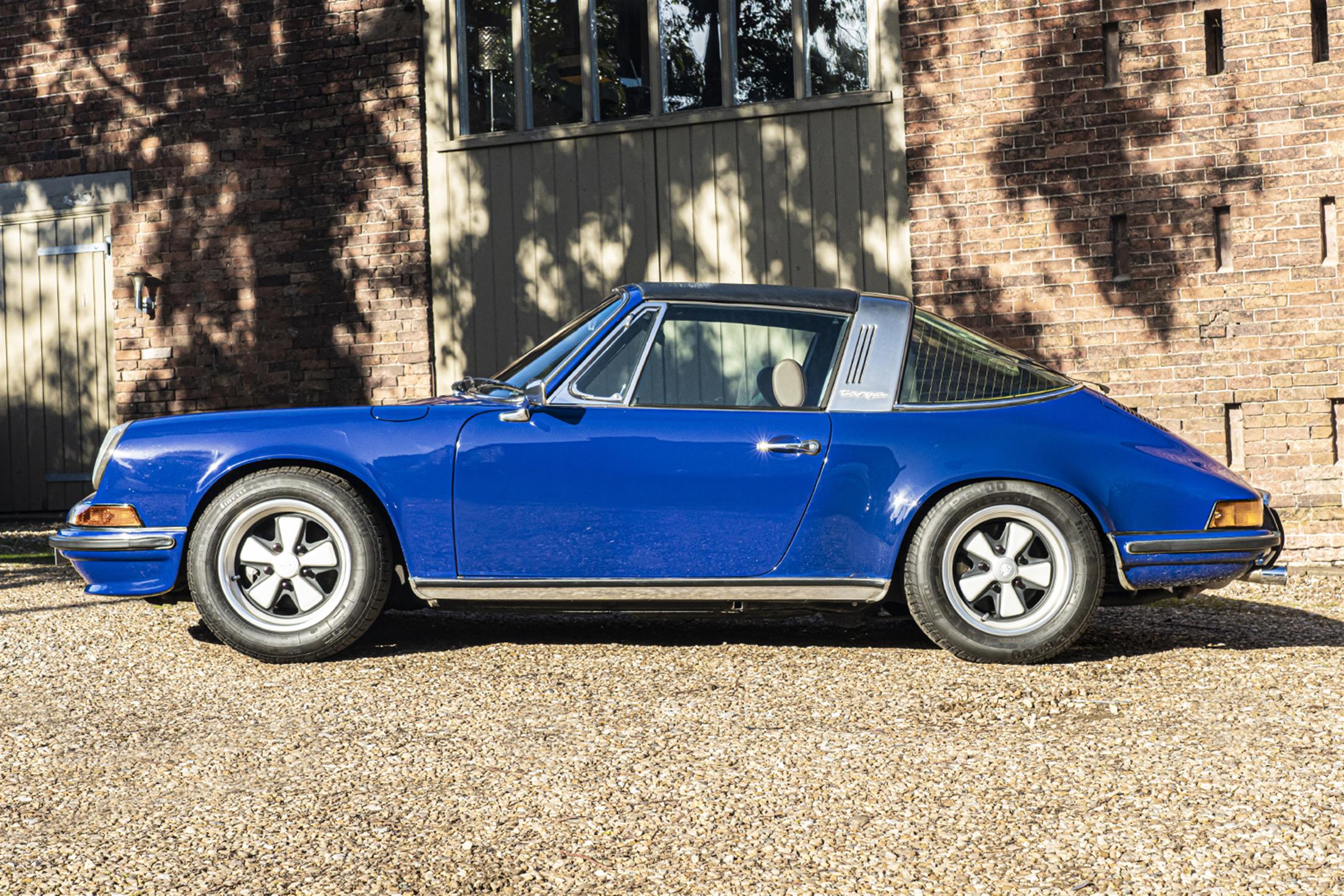 1973 Porsche 911 2.4S (2.7-Litre) Targa - Image 6 of 10