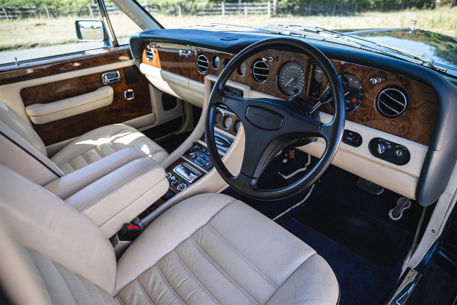 1990 Bentley Turbo R Saloon - Image 2 of 10