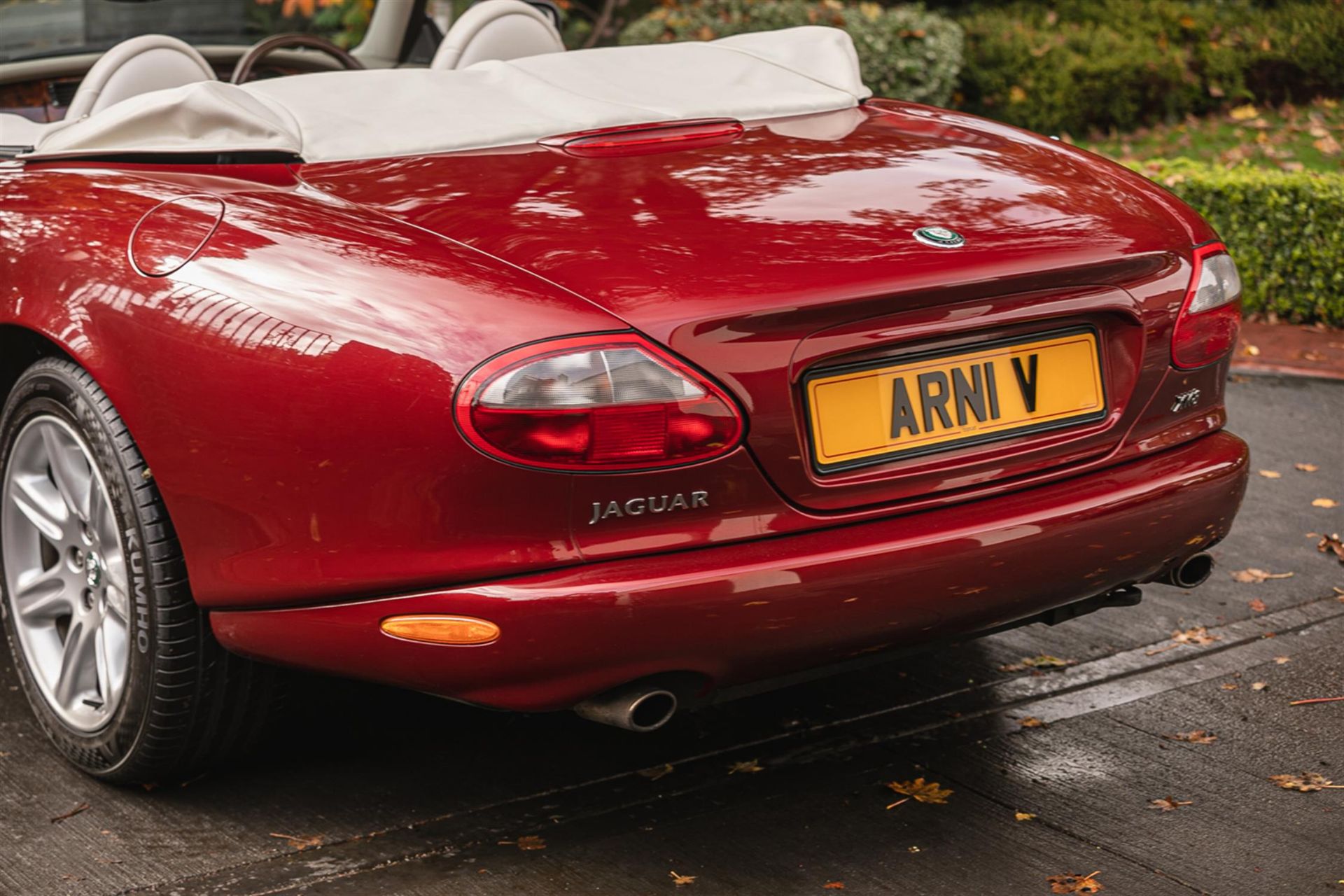 1998 Jaguar XK8 Convertible 4.0-Litre - Image 9 of 10