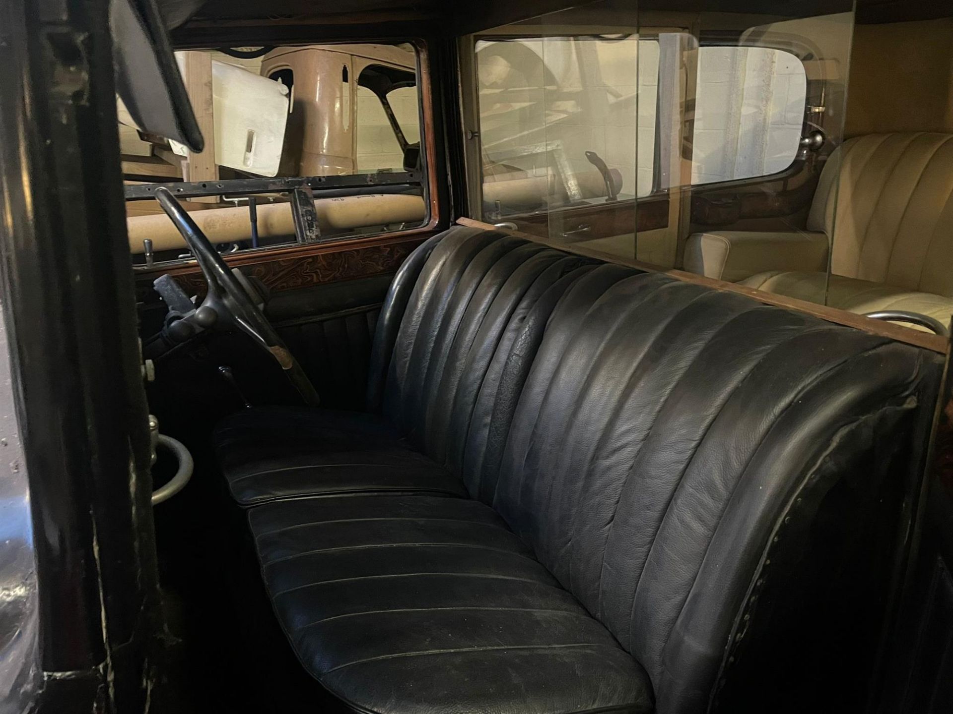 1936 Daimler V32 4.5 Hooper Limousine - Image 2 of 4