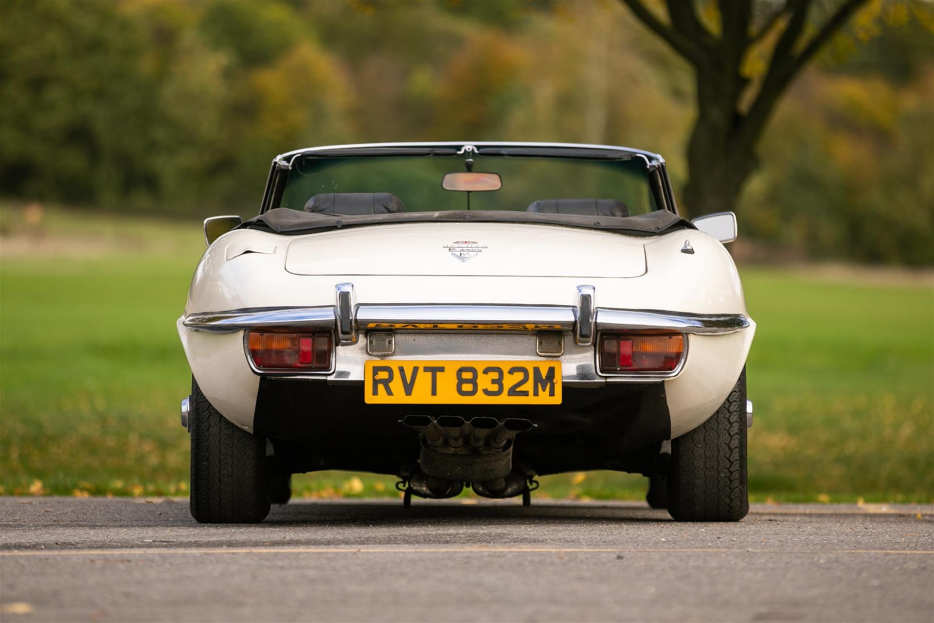 1973 Jaguar E-Type Series 3 Roadster - Image 7 of 10