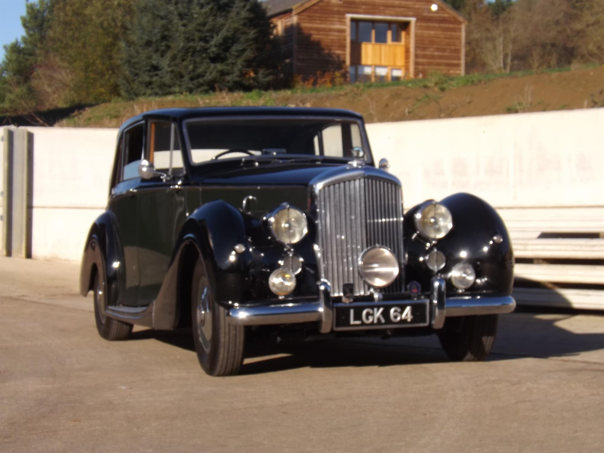 1951 Bentley Mark VI by Freestone & Webb - Image 5 of 10