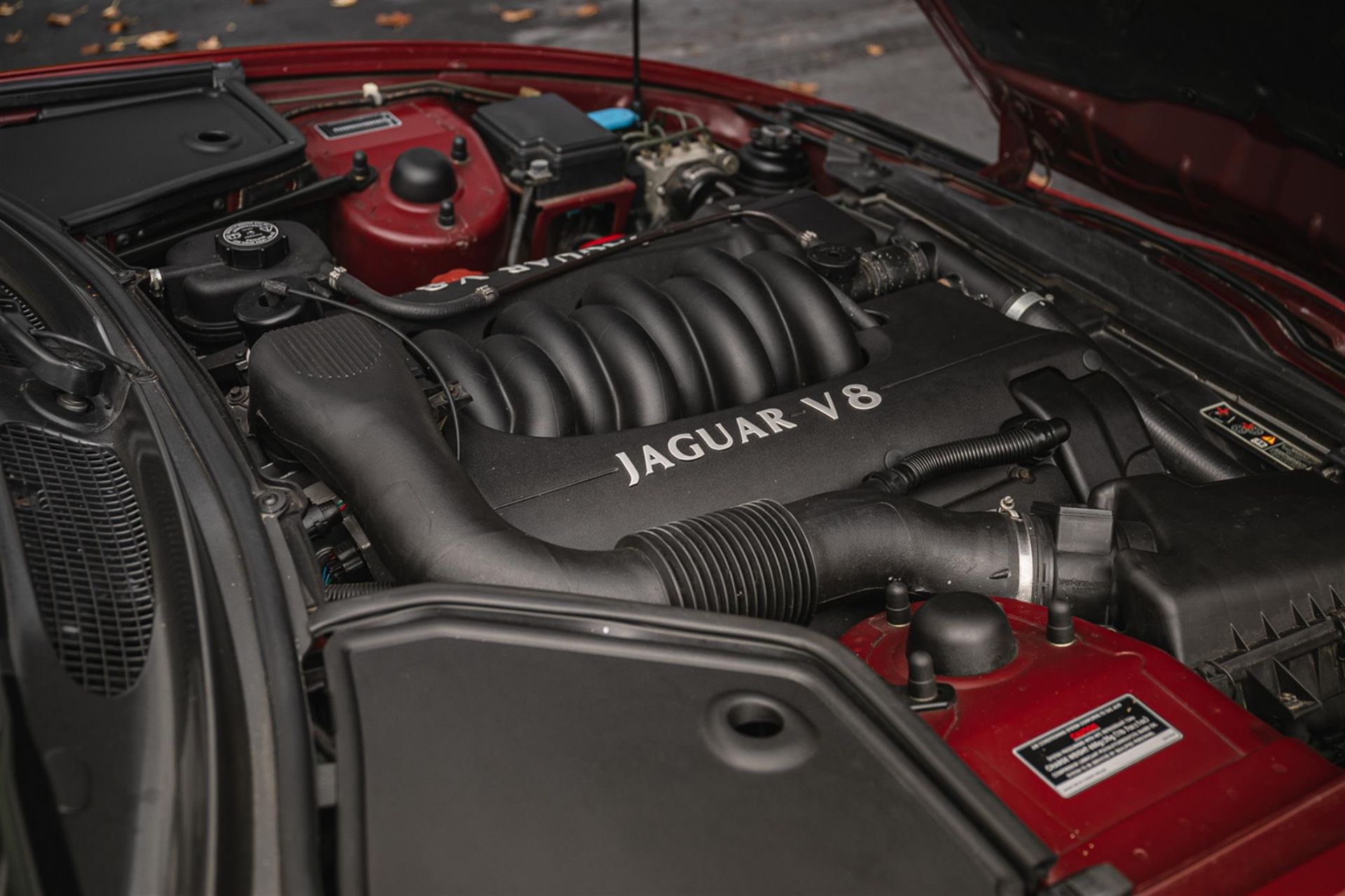 1998 Jaguar XK8 Convertible 4.0-Litre - Image 3 of 10