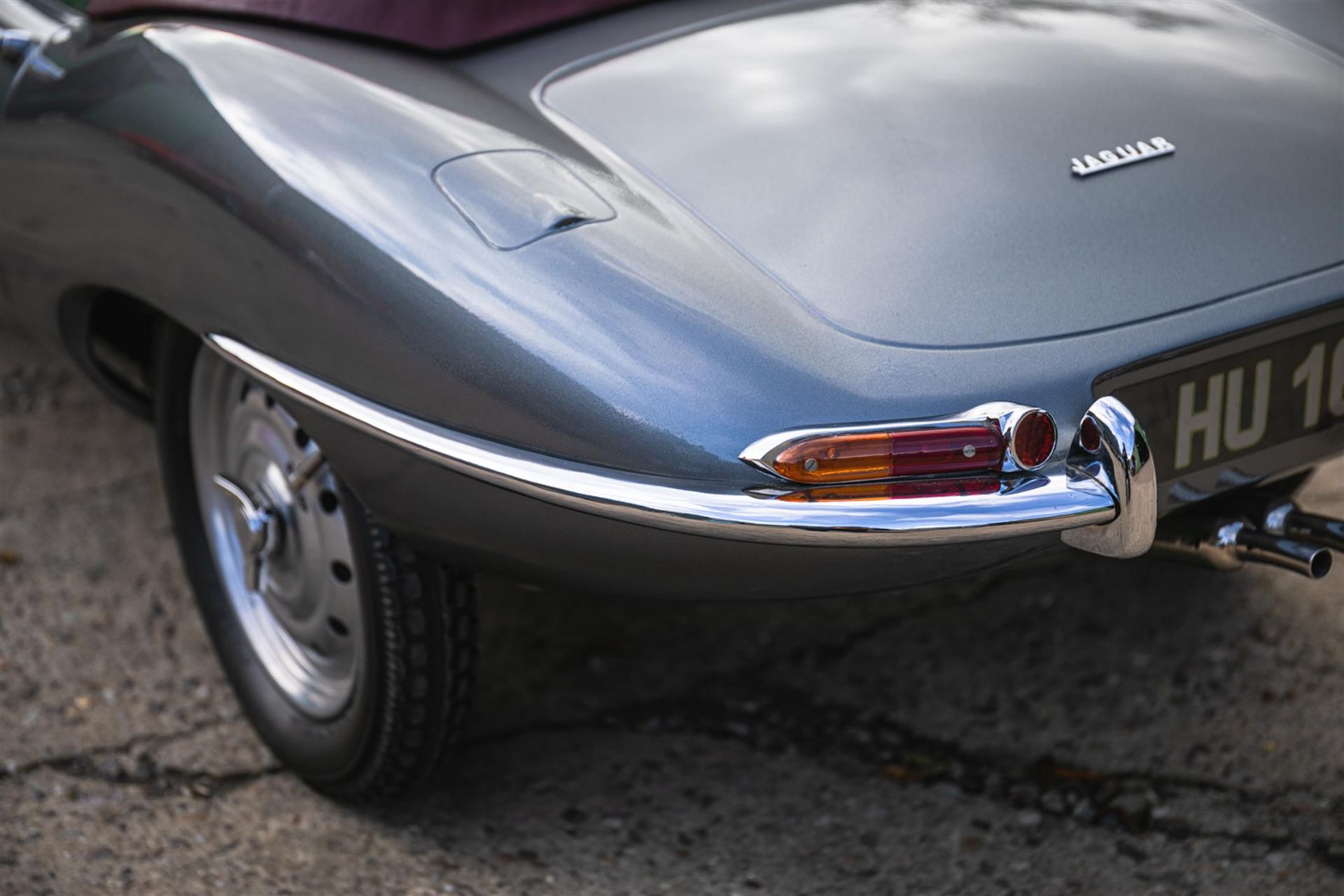 **Regretfully Withdrawn** Stunningly Detailed 1:2.5 Scale Electric Model 'Jaguar' E-Type Series 1 - Image 10 of 10