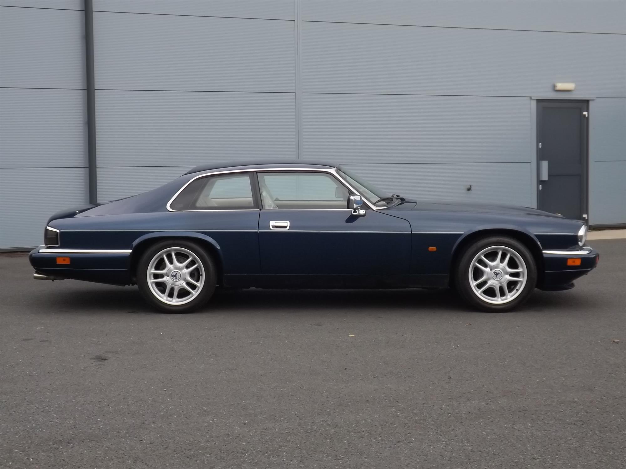 1996 Jaguar XJ-S 4.0-Litre coupé - Image 6 of 10